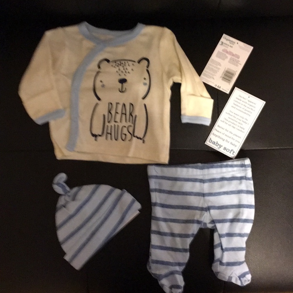 Three piece preemie Gerber Cotton boys outfit - Picture 2 of 3